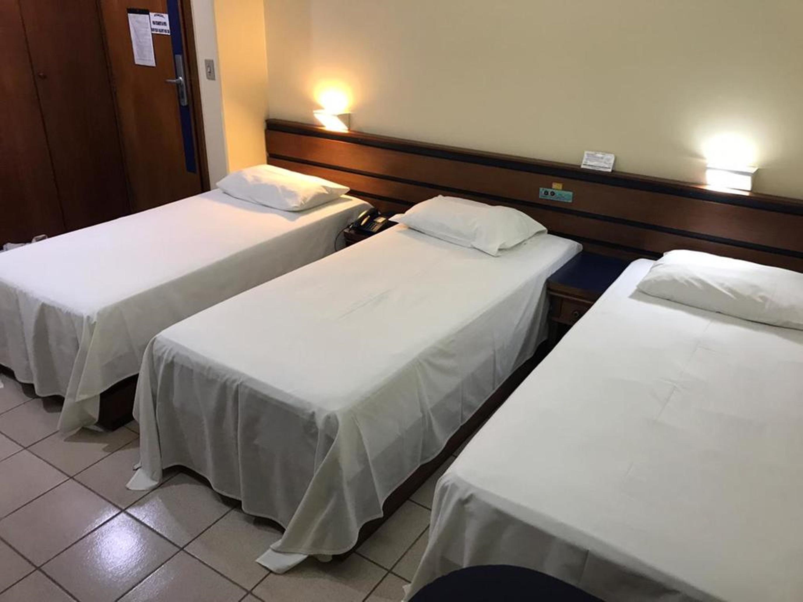 Oft Plaza Oeste Hotel جويانيا المظهر الخارجي الصورة