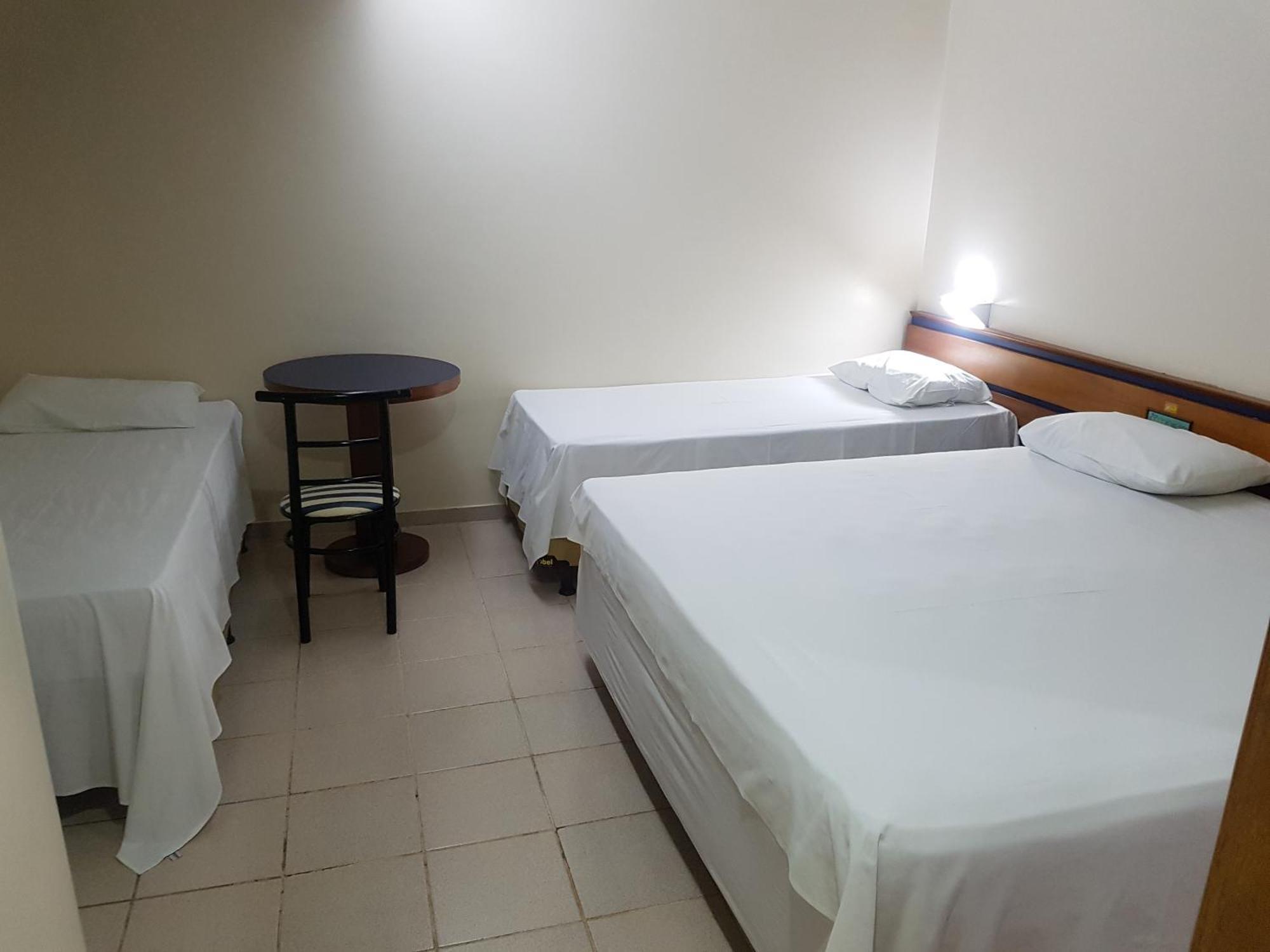 Oft Plaza Oeste Hotel جويانيا الغرفة الصورة