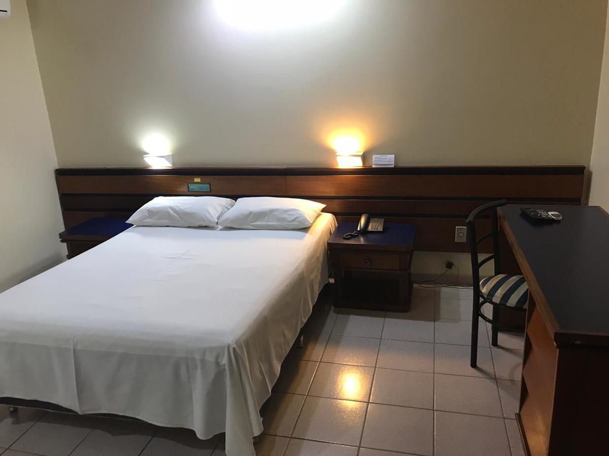 Oft Plaza Oeste Hotel جويانيا المظهر الخارجي الصورة