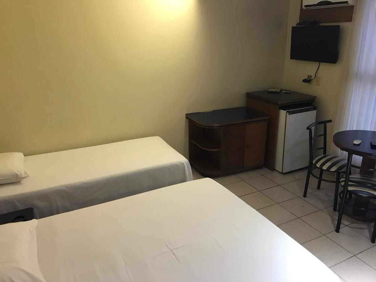 Oft Plaza Oeste Hotel جويانيا المظهر الخارجي الصورة
